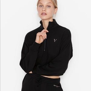 VICTORIA'S SECRET
Mock-neck Stretch Fleece Half-zip Sweatshirt